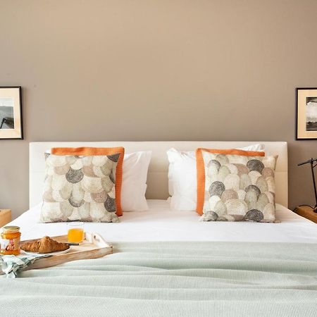 Altido Stylish 5Br Apt With Big Terrace In Principe Real Lisboa Eksteriør bilde