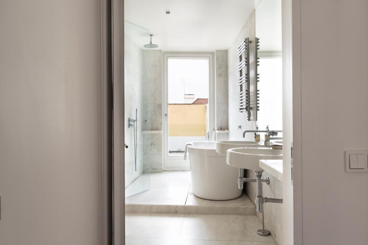 Altido Stylish 5Br Apt With Big Terrace In Principe Real Lisboa Eksteriør bilde
